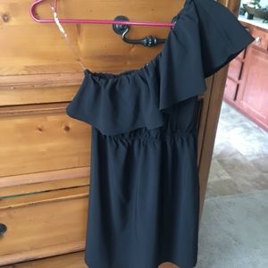 One shoulder dress